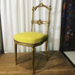 Chaise de style dorée - tissu lin jaune