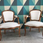 Paire de fauteuils cabriolet tissu blanc