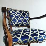 Fauteuil cabriolet bleu électrique, tissu Lelièvre Paris
