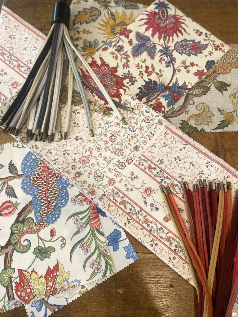 Echantillon de la maison Casal et galon/passepoil Houlès